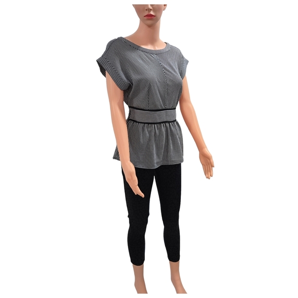 Stylish Striped Top with Cap Sleeves - Picture 1 of 11